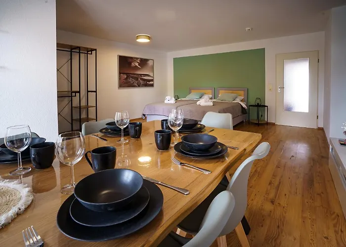 Immostay #2 -Moderne Wohnung Mit Zwei Balkonen, Wlan & Parkmoeglichkeit